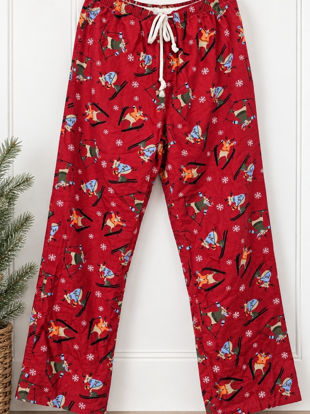 Old Navy Christmas Skiing Reindeer Pajama Pants Red Size L